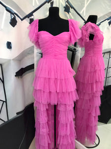 Vestido rosa drapeado asimetrico de tul