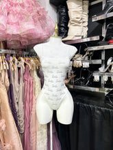 Translation missing: es.sections.featured_product.gallery_thumbnail_alt