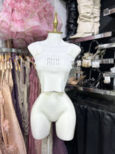 Translation missing: es.sections.featured_product.gallery_thumbnail_alt