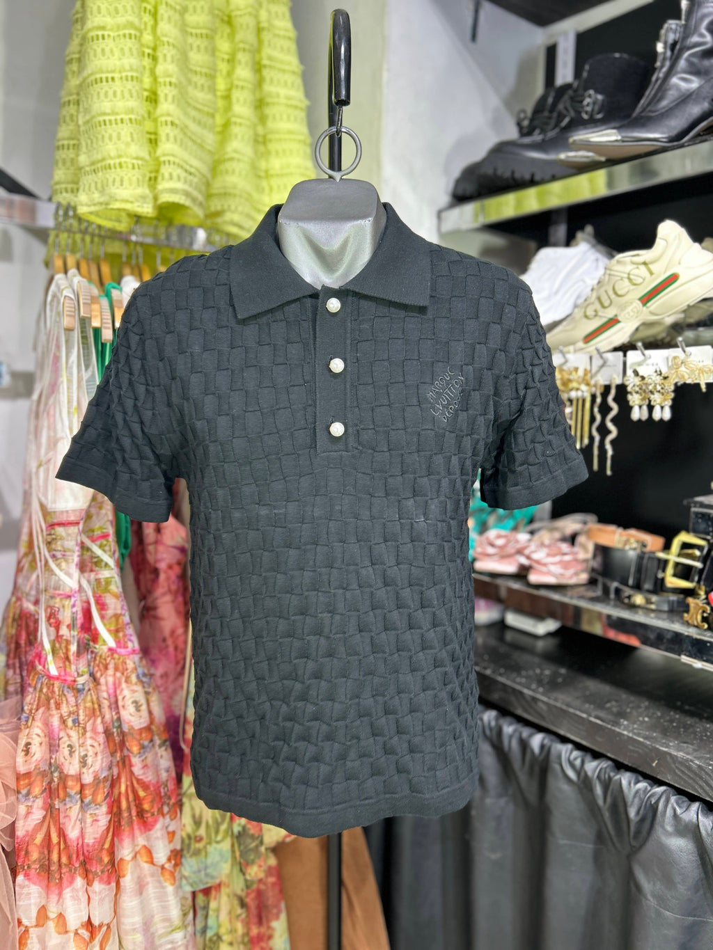 Playera LV tipo polo negra