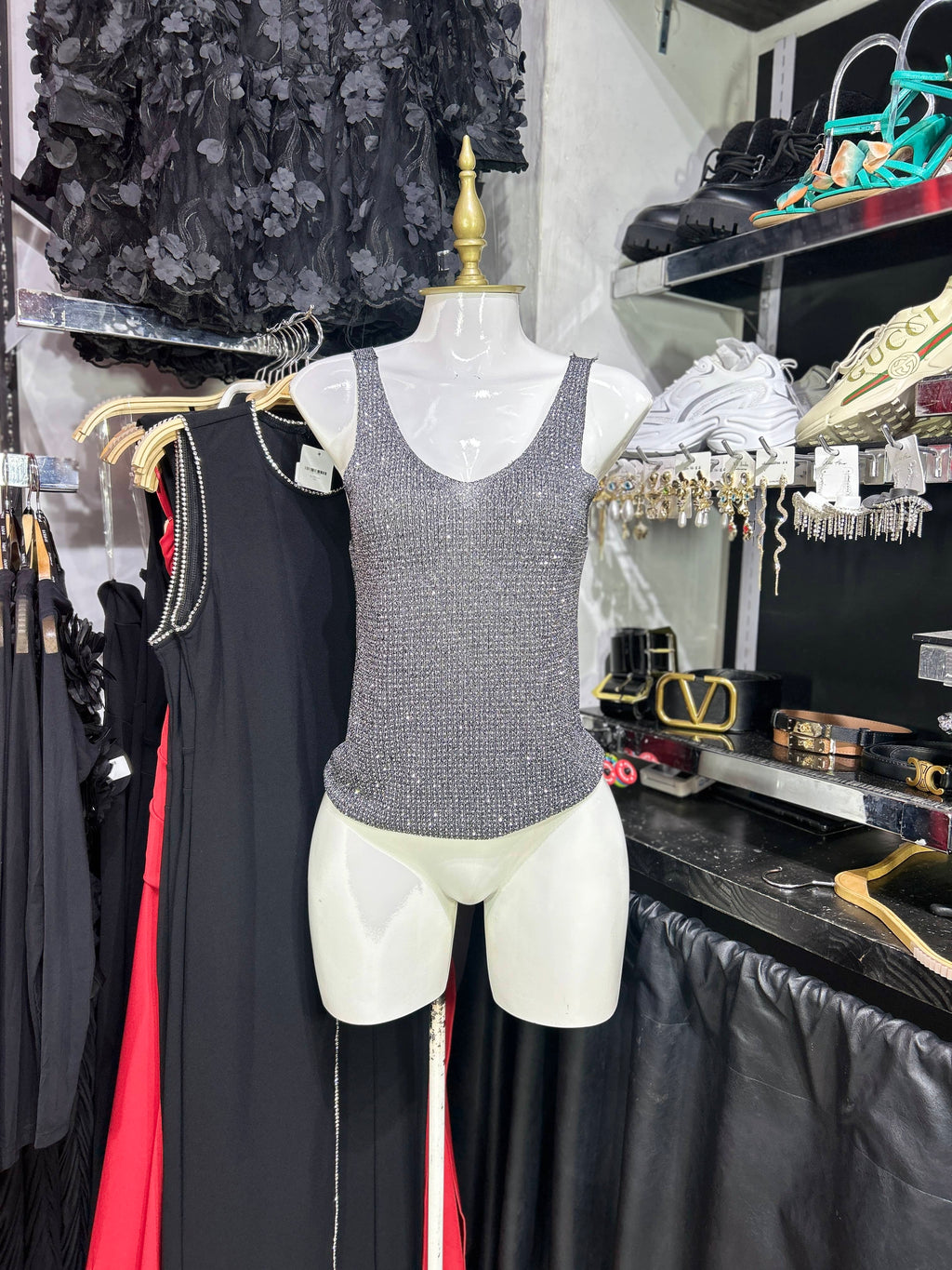 Tanktop stretch negra con pedreria