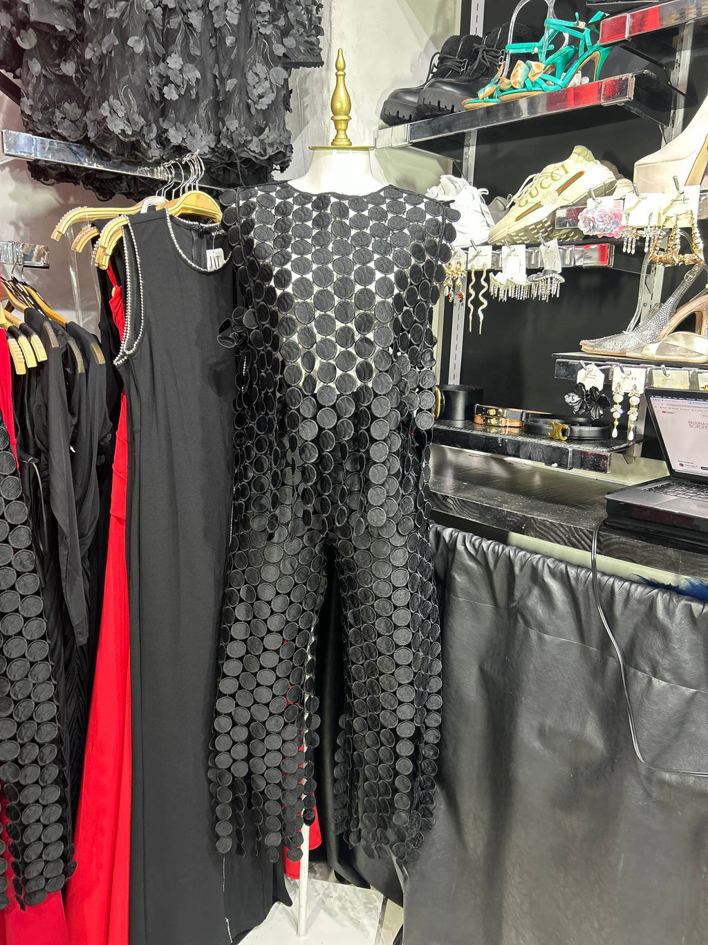 Conjunto negro texturizado blusa y pantalon