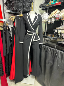Palazzo negro manga larga con filos blancos en contraste RESTOCK