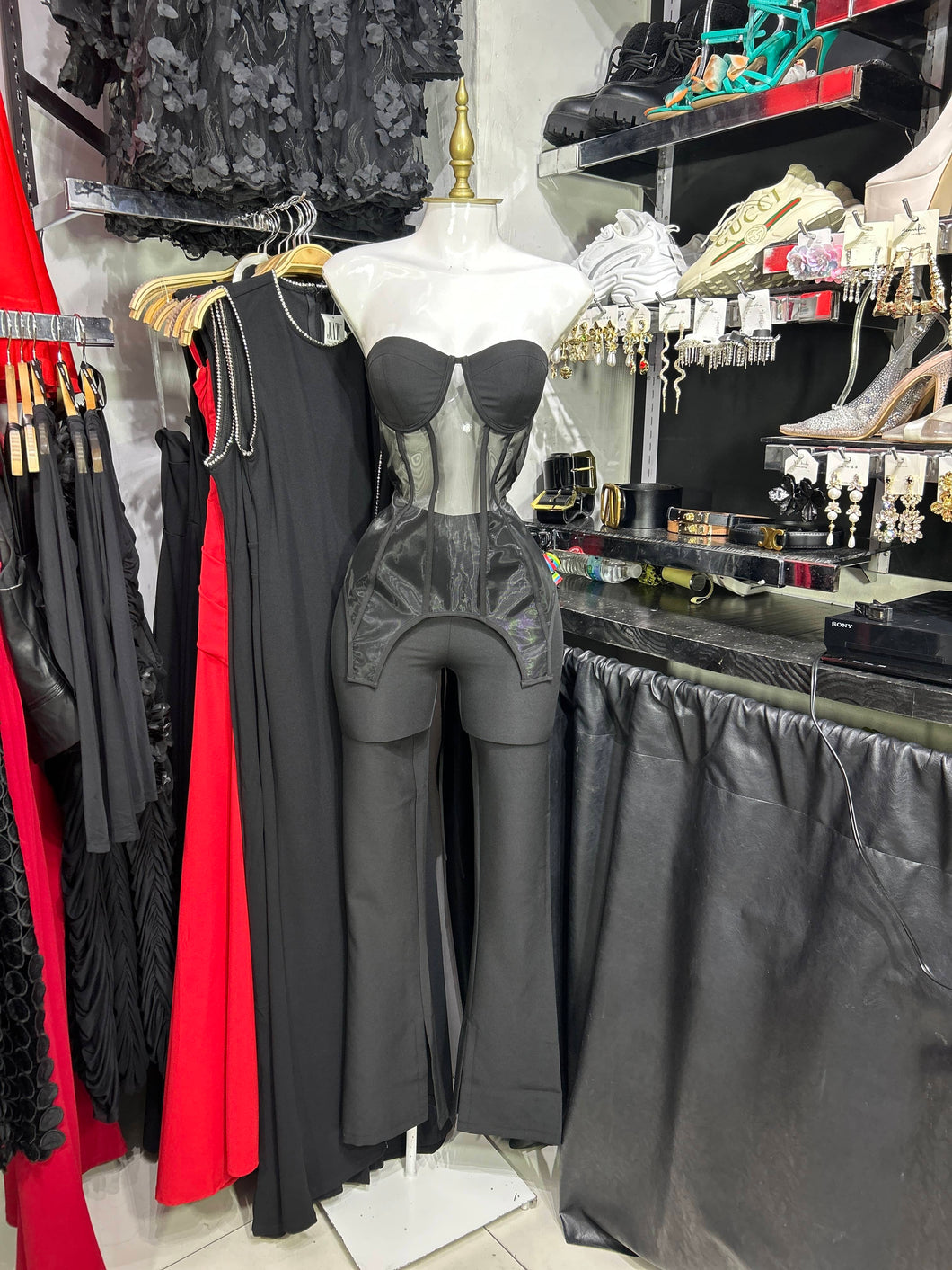 Conjunto negro corset largo mesh y pantalon