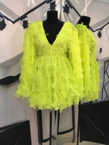 Vestido verde limon manga larga tul texturizado
