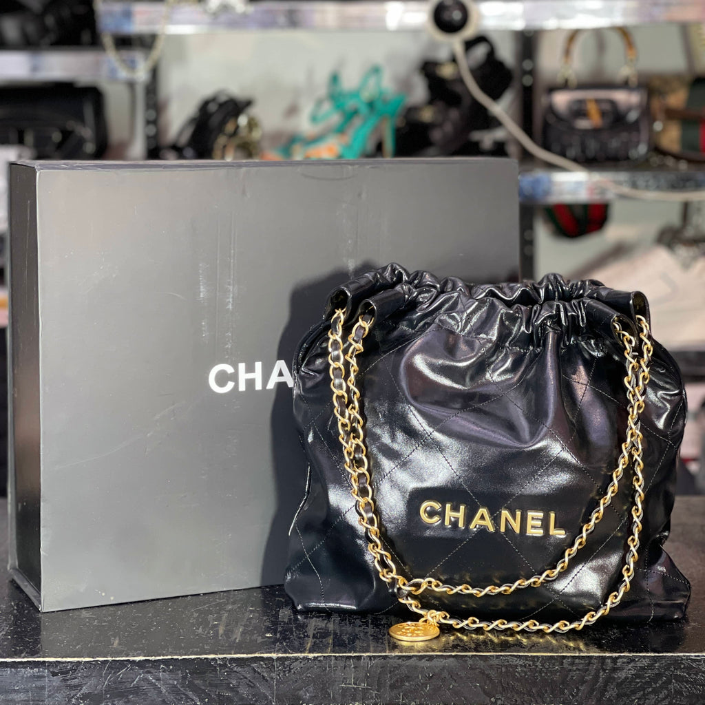 Bolso Chanel 22 grande piel brillante