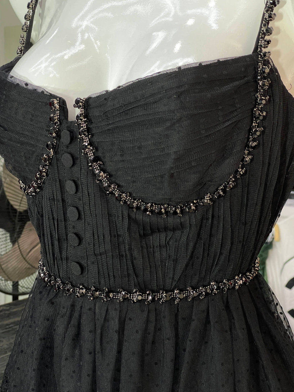 Blusa blanca rib con corazon de pedreria