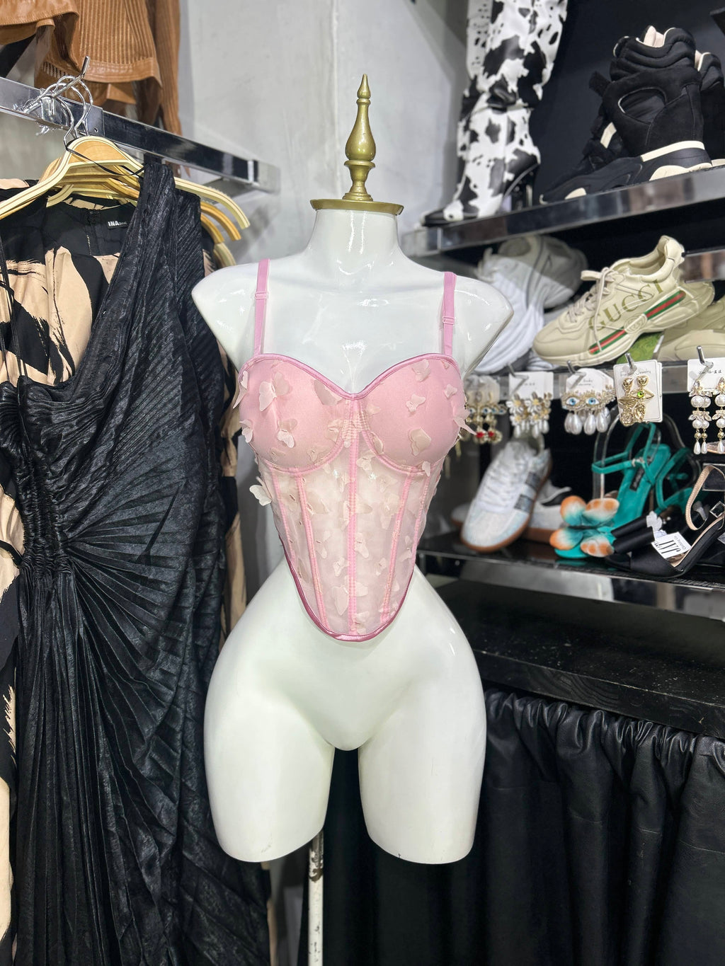 Corset rosa mariposas en relieve