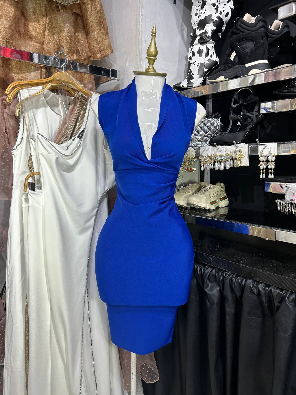 Vestido azul midi bandage con escote y drapeado en cintura