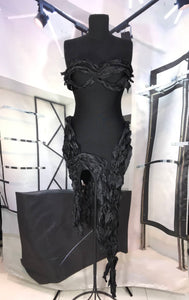 Vestido negro bandage con rulos de satin