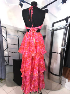 Vestido rosa halter con olanes escote en cintura estampado