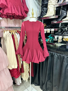 Vestido vino manga larga con botones mismo tono al frente