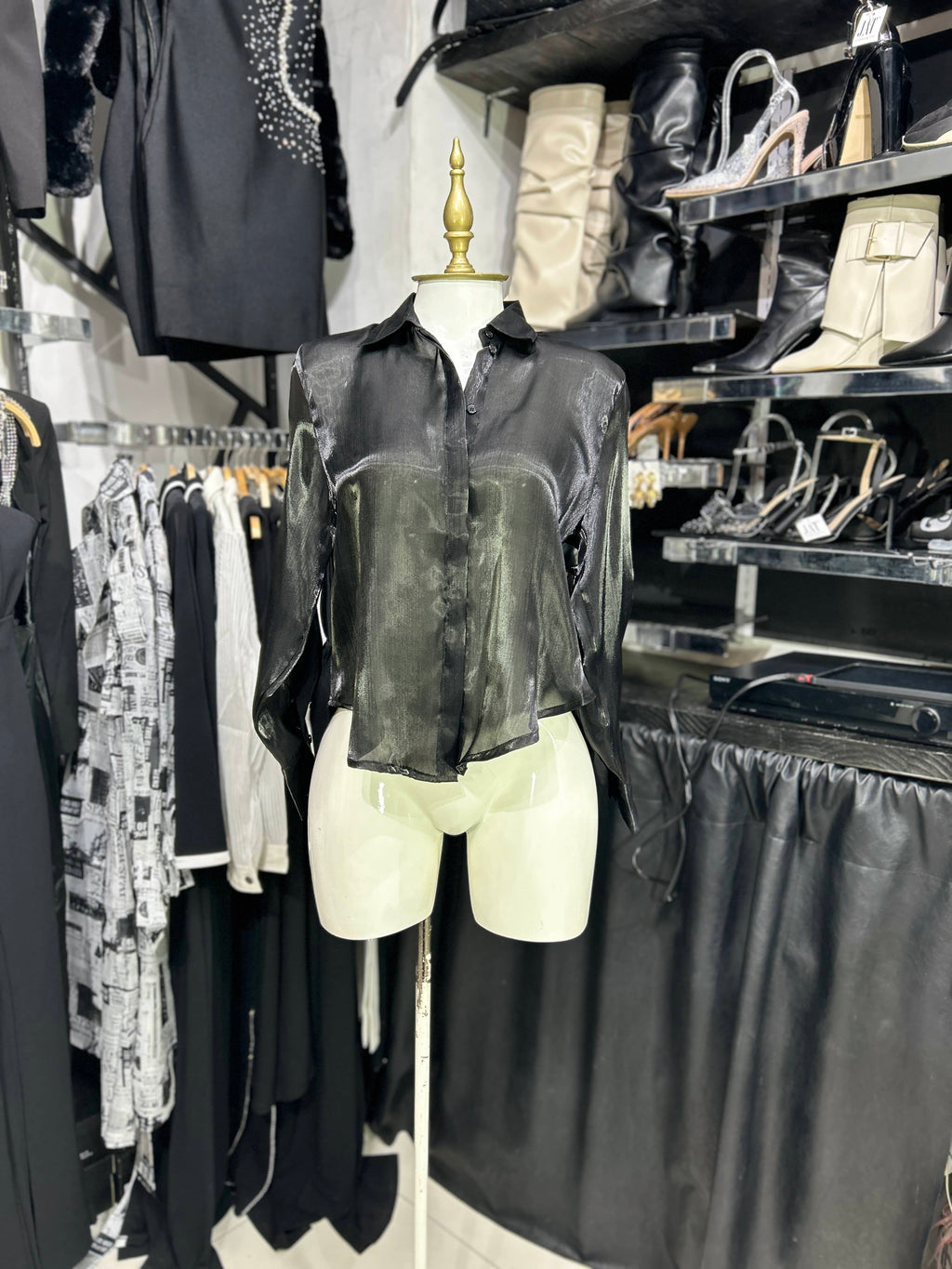 Camisa negra satin brillante