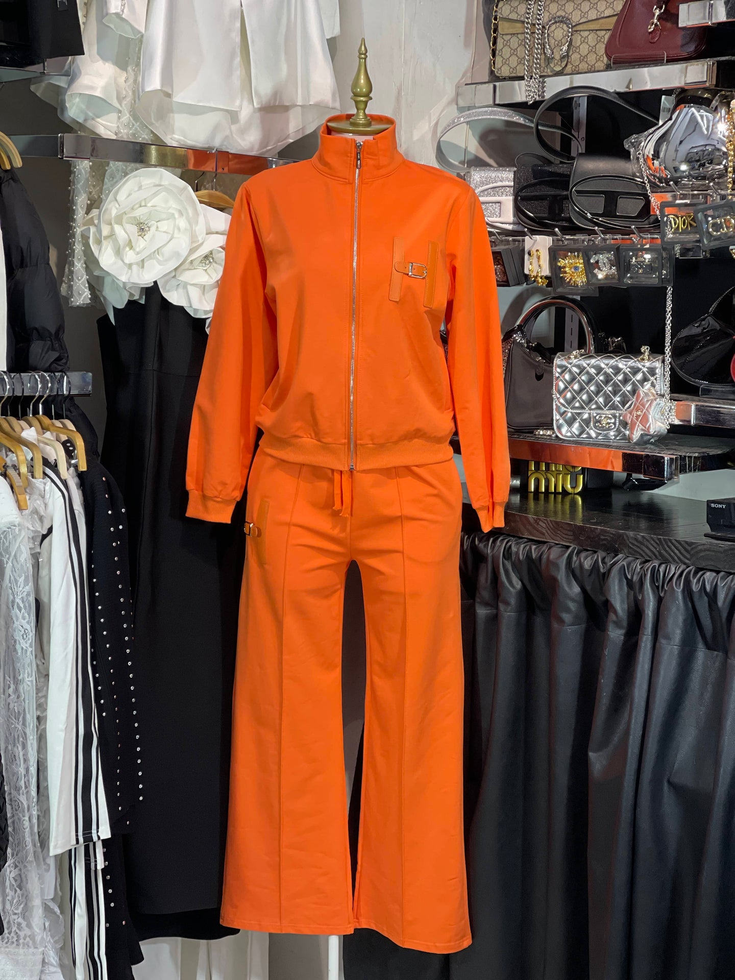 Pants Hermes naranja con detalle vinipiel