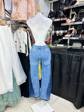 Translation missing: es.sections.featured_product.gallery_thumbnail_alt