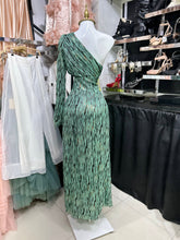 Translation missing: es.sections.featured_product.gallery_thumbnail_alt