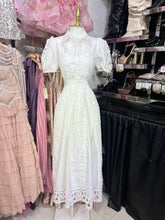 Translation missing: es.sections.featured_product.gallery_thumbnail_alt