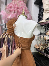 Translation missing: es.sections.featured_product.gallery_thumbnail_alt