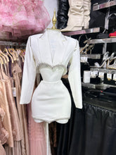 Translation missing: es.sections.featured_product.gallery_thumbnail_alt