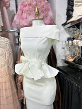 Translation missing: es.sections.featured_product.gallery_thumbnail_alt