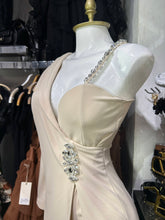 Translation missing: es.sections.featured_product.gallery_thumbnail_alt