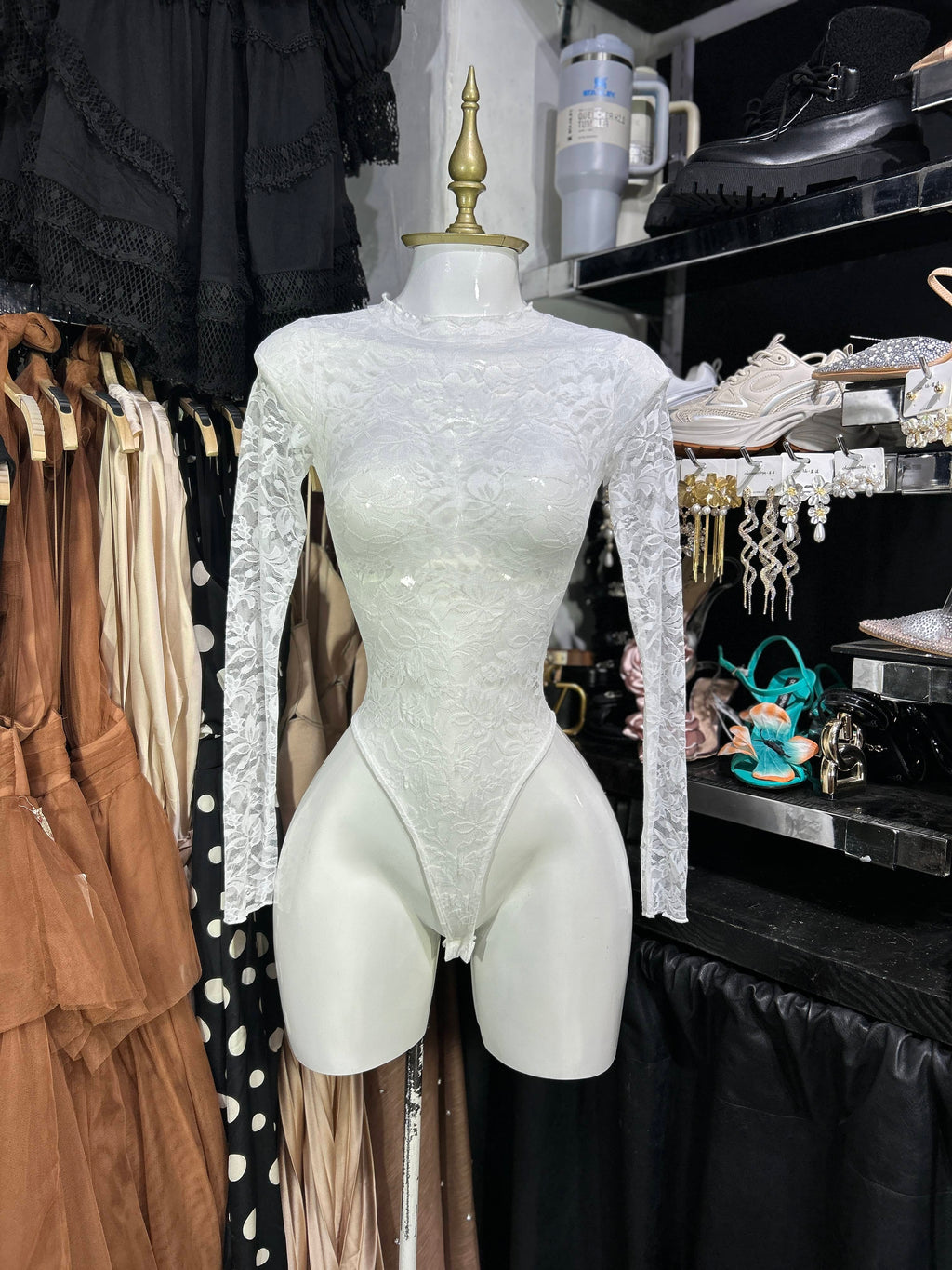 Body blanco manga larga de encaje