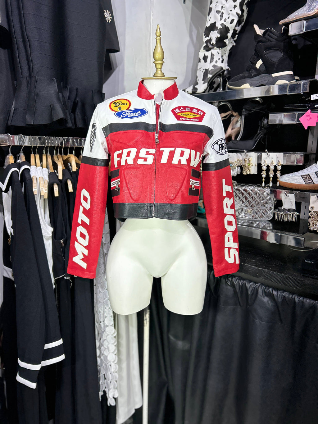 Chamarra roja tipo biker