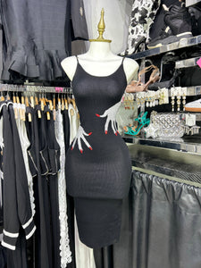 Vestido negro tela tipo sueter con print manos y pedreria