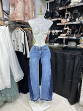 Translation missing: es.sections.featured_product.gallery_thumbnail_alt