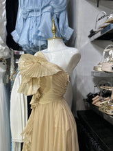 Translation missing: es.sections.featured_product.gallery_thumbnail_alt