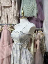Translation missing: es.sections.featured_product.gallery_thumbnail_alt