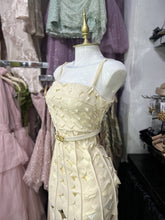 Translation missing: es.sections.featured_product.gallery_thumbnail_alt