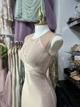 Translation missing: es.sections.featured_product.gallery_thumbnail_alt