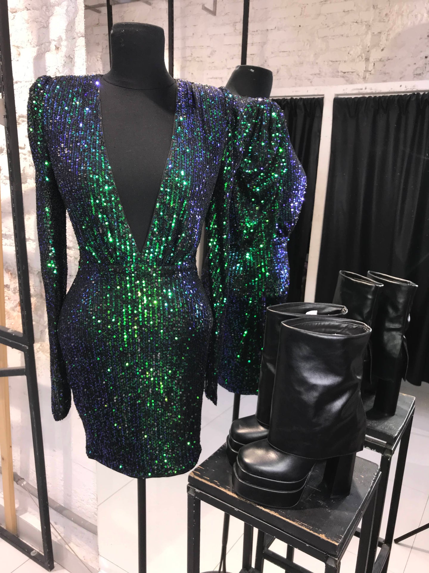 Vestido verde holografico manga larga de lentejuela