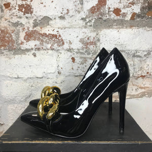 JAT Clothing Calzado Zapatillas Carmela negras de charol con maxi eslabones dorados